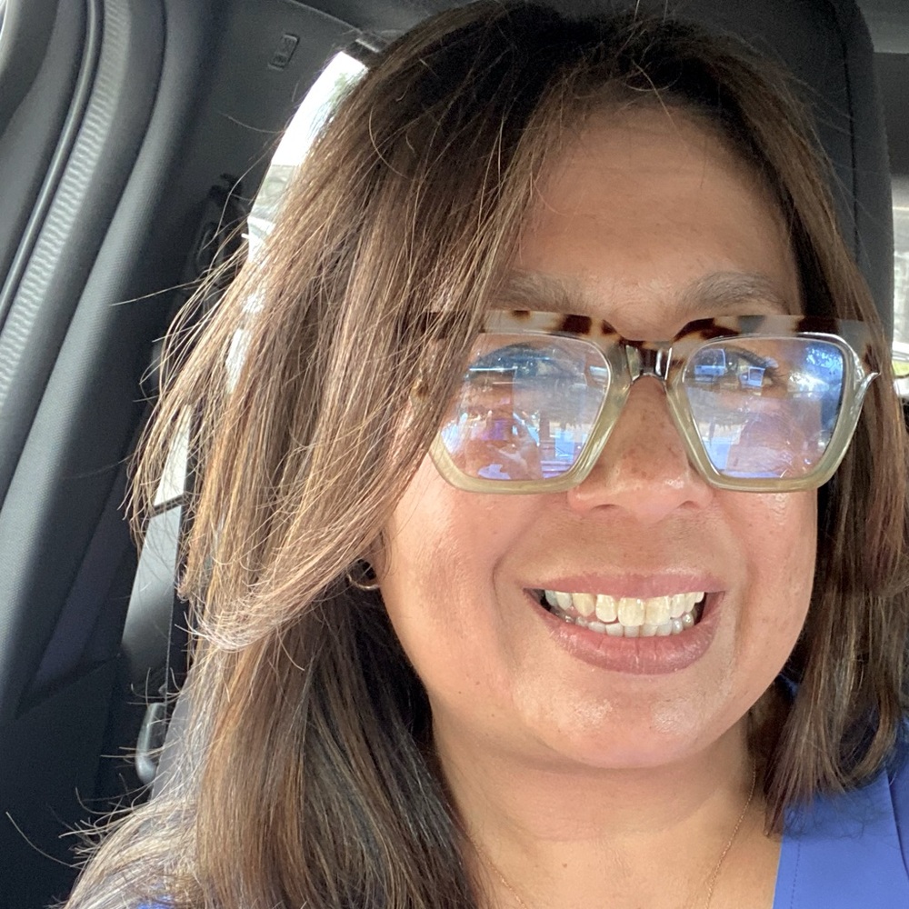 Meet your Posher, Mae